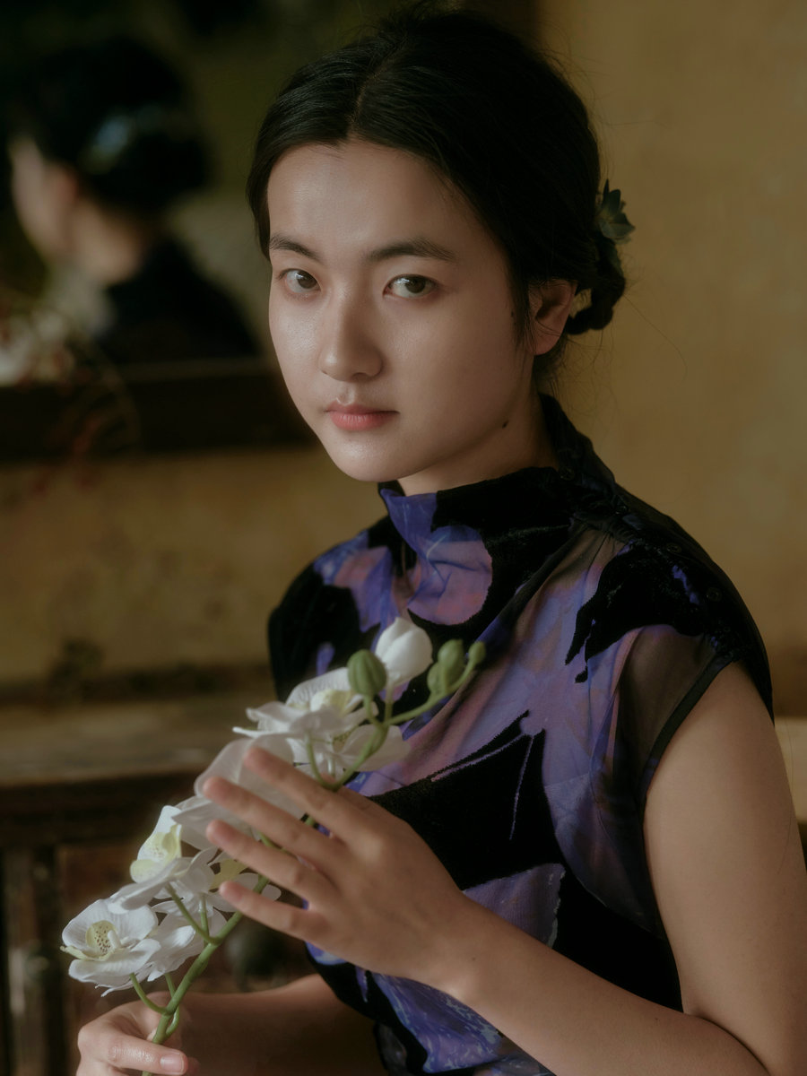 [YITUYU]艺图语 2025.05.31 蓝蝶 杨阳 [16P-557MB]