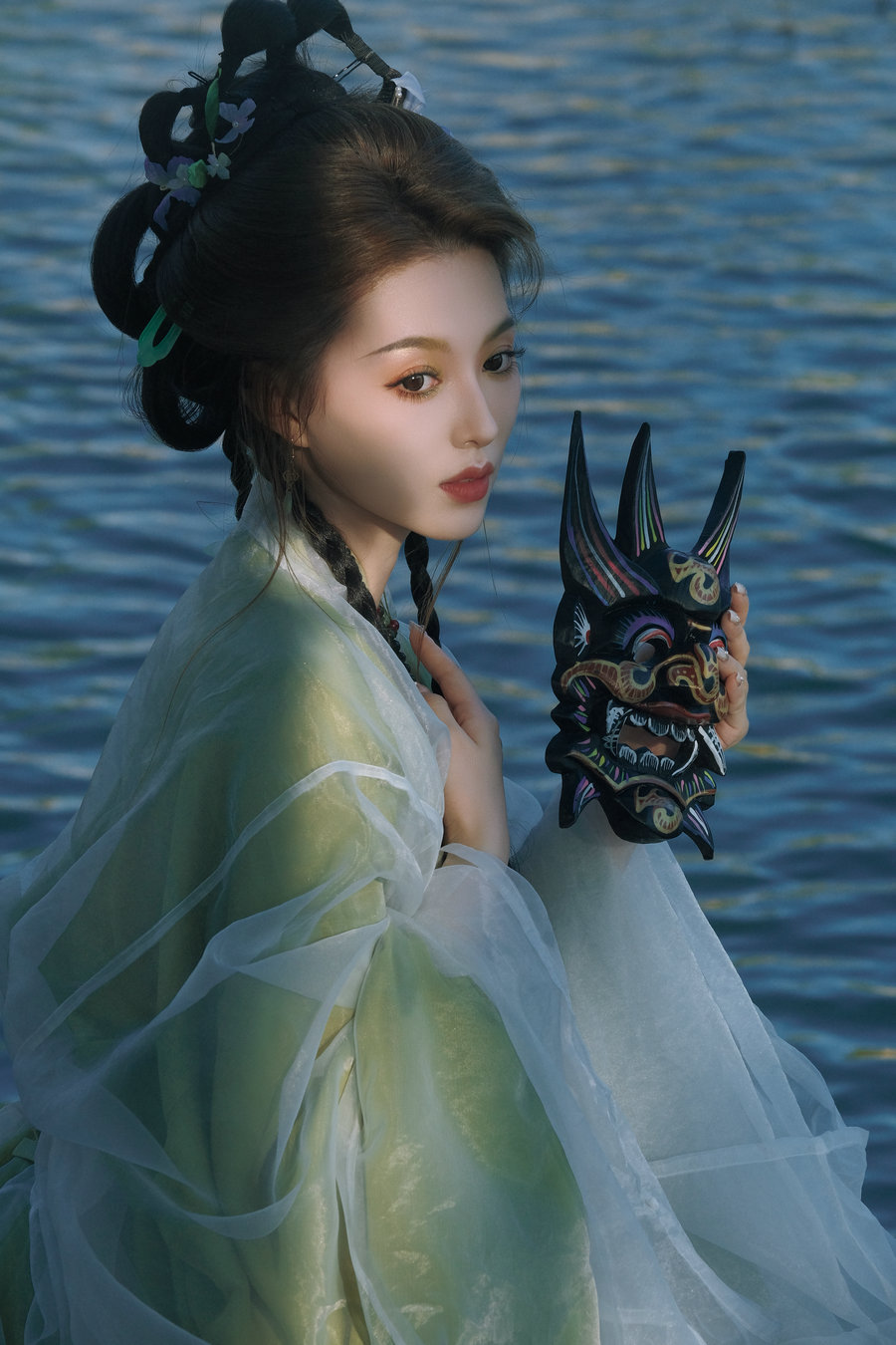 [YITUYU]艺图语 2025.06.02 浮光绿影 田田 [20P-338MB]