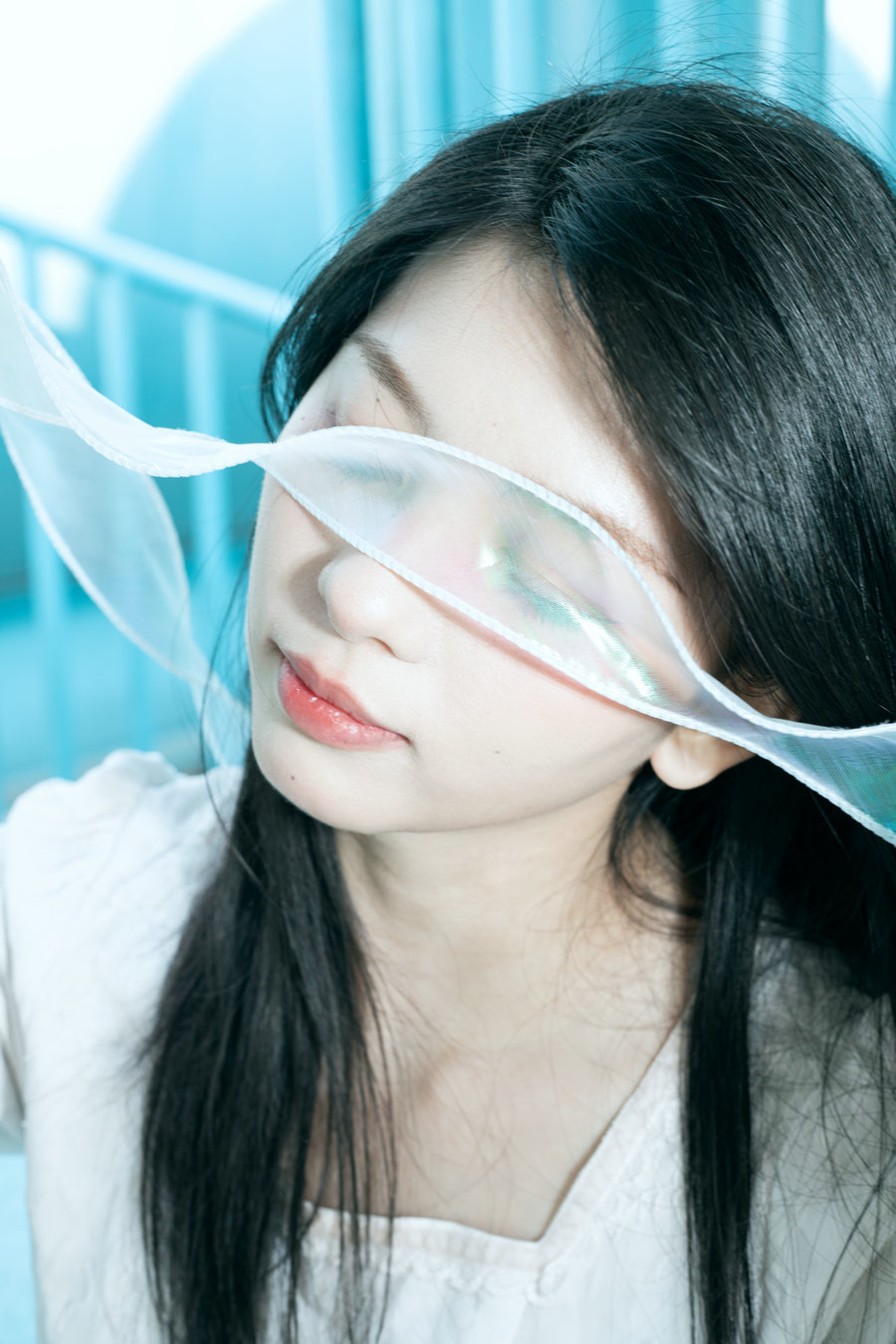 [YITUYU]艺图语 2025.06.02 误入一场梦幻的蓝色秘境 曲奇 [19P-222MB]