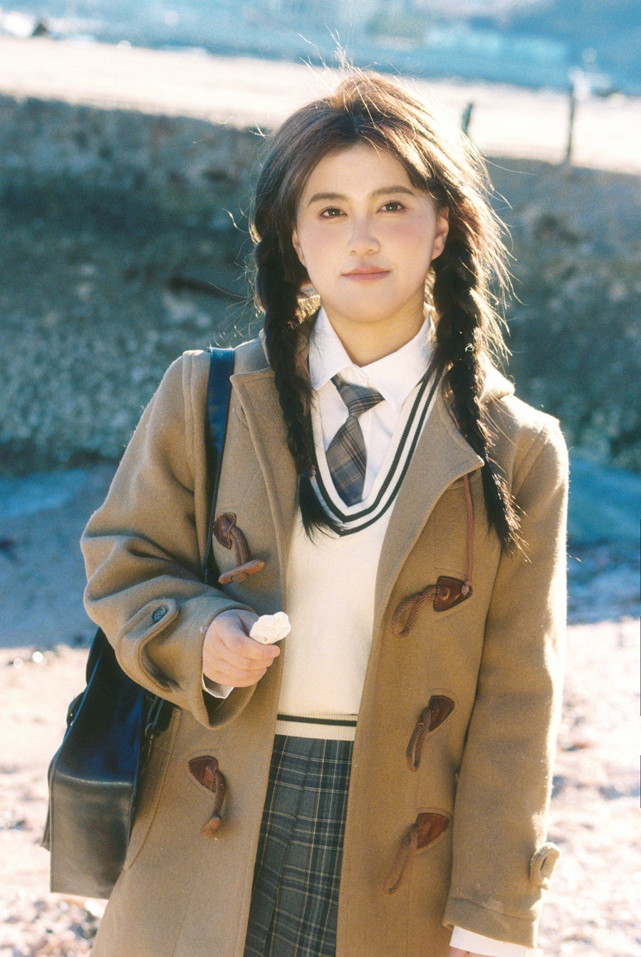 [YITUYU]艺图语 2025.06.04 贝壳沙滩 。[14P-153MB]