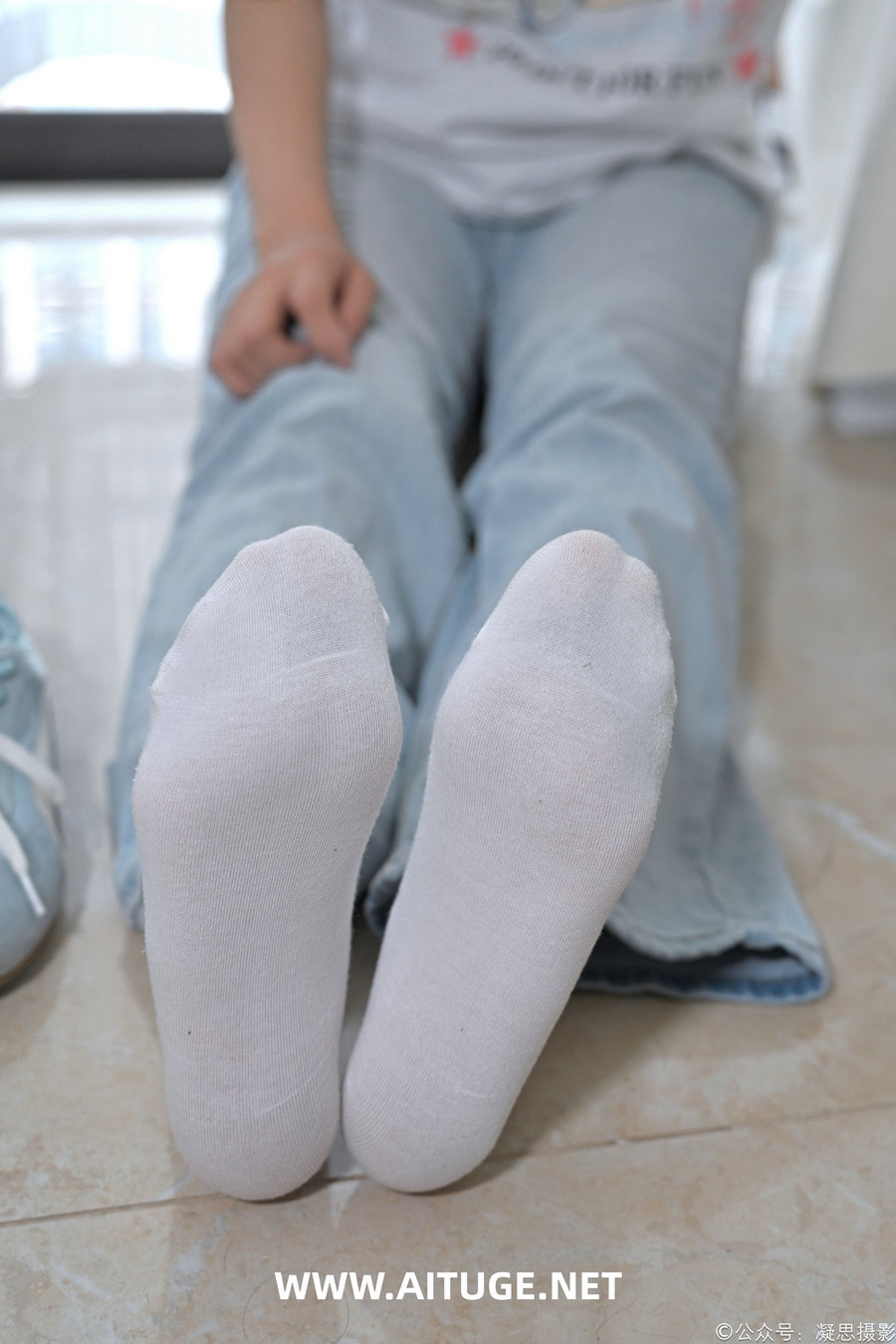 凝思摄影 No.019 德美-T恤、短白袜、平底鞋 [200P-4.70GB]