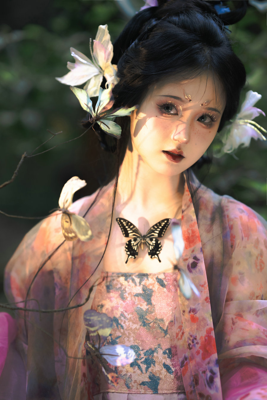 [YITUYU]艺图语 2025.06.14 蝴蝶公主 至春禾 [15P-455MB]