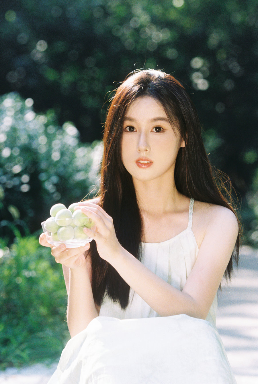 [YITUYU]艺图语 2025.06.16 青梅 伤脑筋诶 [14P-234MB]