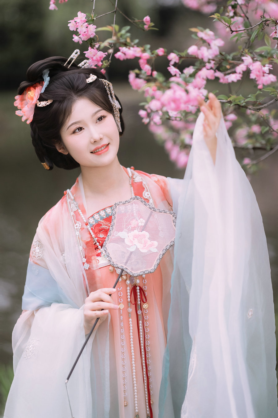 [YITUYU]艺图语 2025.06.21 海棠春色 静若初夏 [43P-497MB]