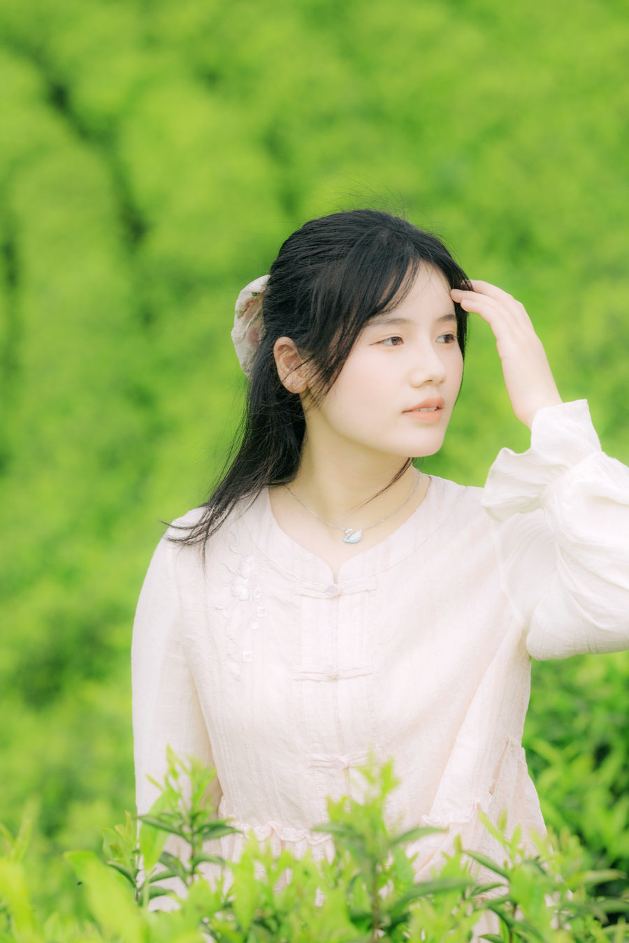 [YITUYU]艺图语 2025.06.24 茶山行 般若 [17P-215MB]