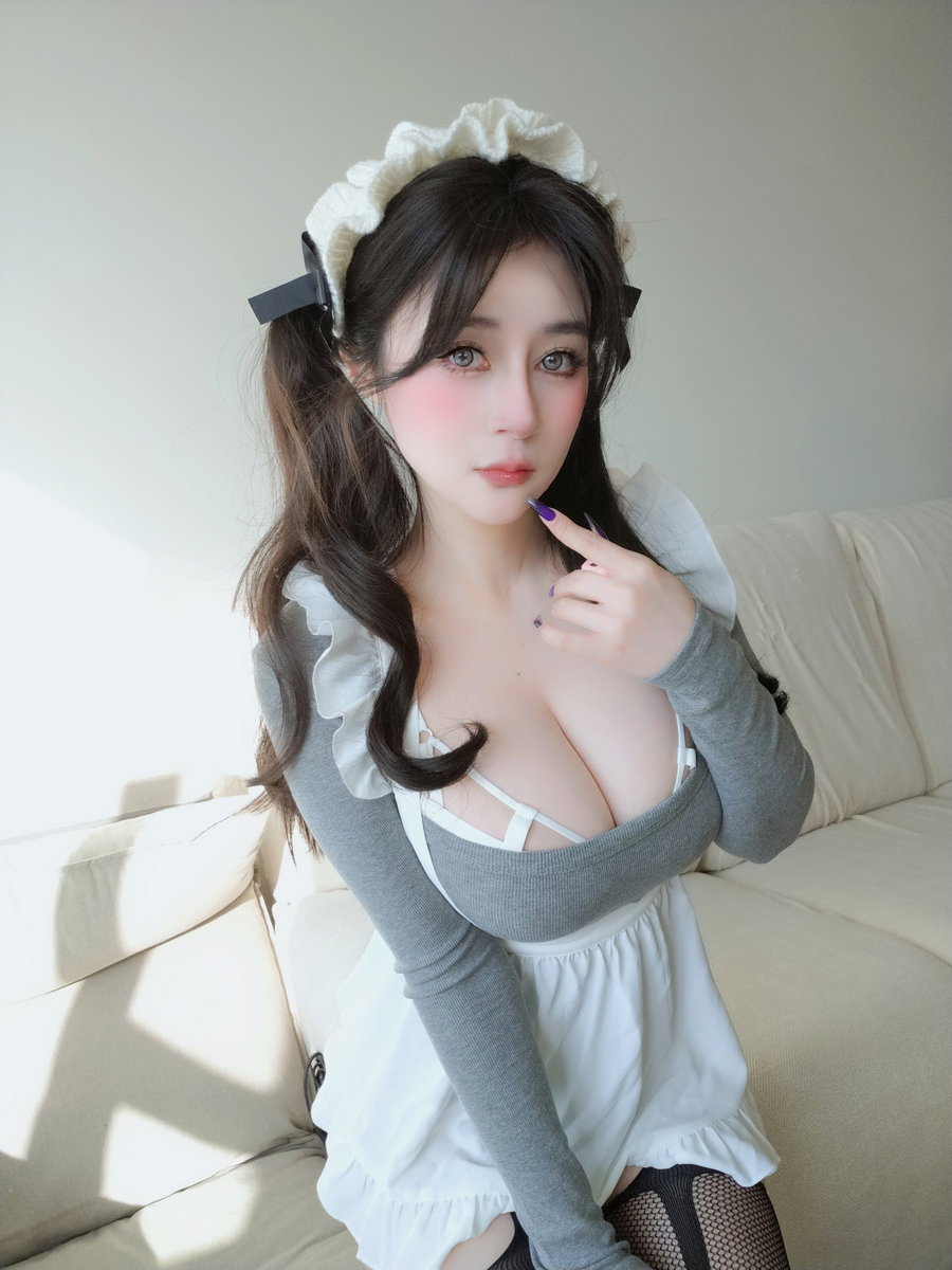 Coser小姐姐白银[fantia] 2025年06月会员合集 [88P7V-1.15GB]