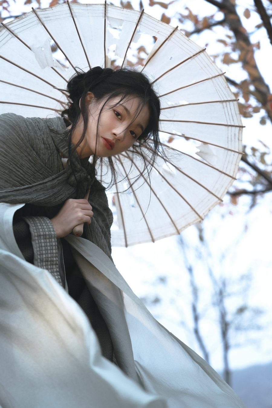 [YITUYU]艺图语 2025.06.29 风又起，叶落地 二一芝 [19P-384MB]