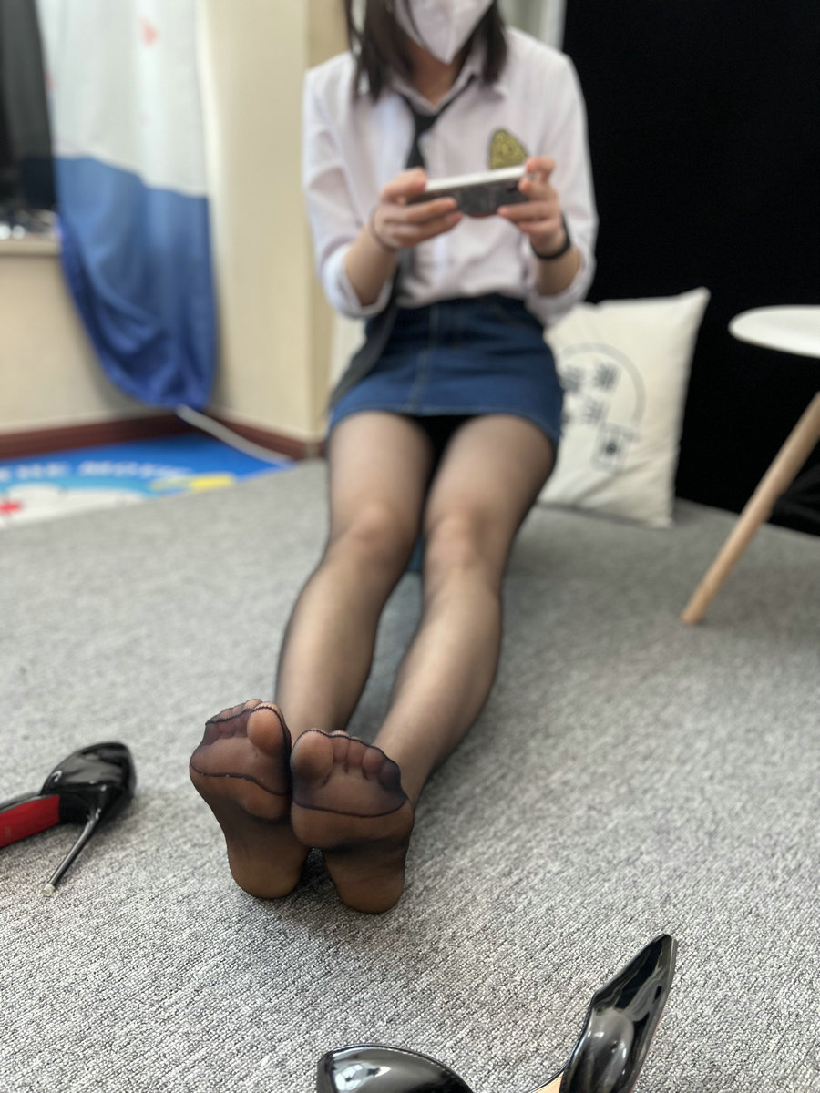 三禾摄影 No.048 牛仔裙 黑丝 高跟 [232P1V-2.74GB]