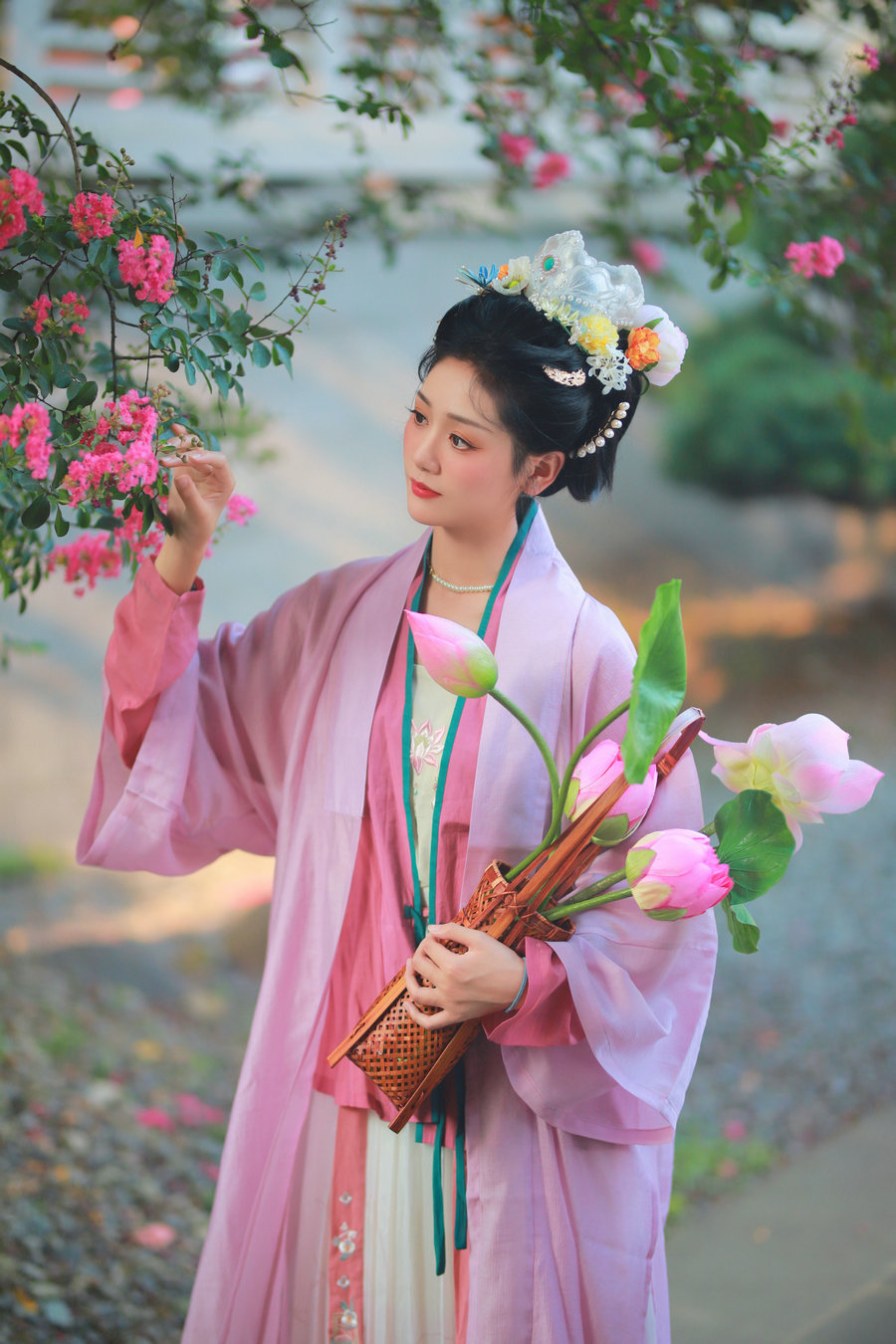 [YITUYU]艺图语 2025.07.02 紫薇花开 一只大大大李子 [27P-62MB]