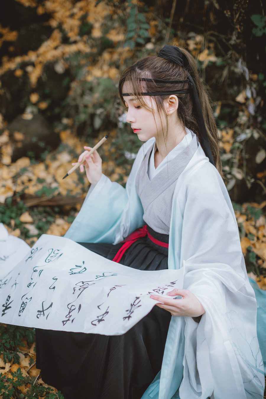 [YITUYU]艺图语 2025.07.06 青丘青狐 徐十七嘛 [33P-345MB]