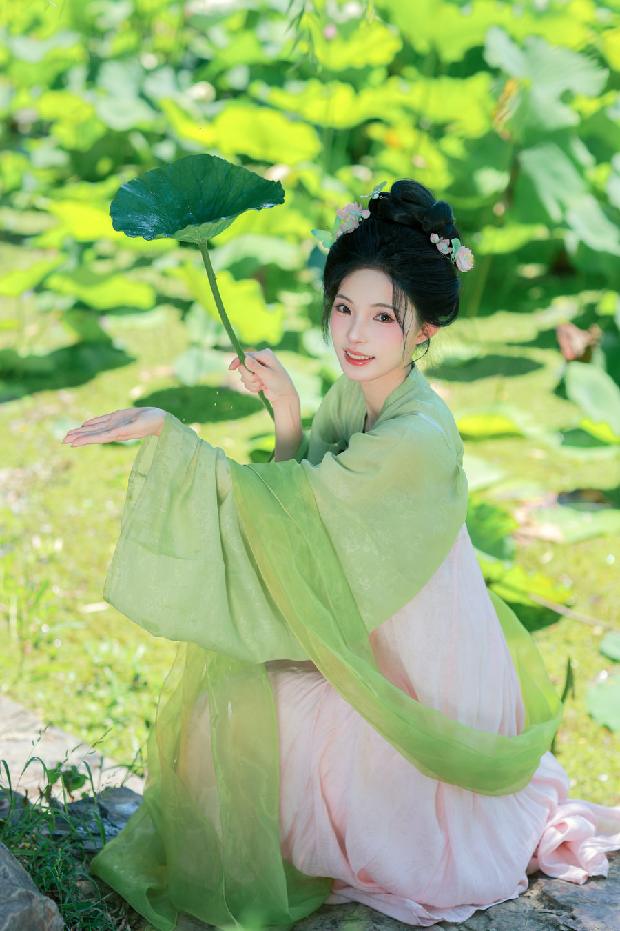 [YITUYU]艺图语 2025.07.08 绿荫浓，夏日长 二氧化棠 [13P-146MB]