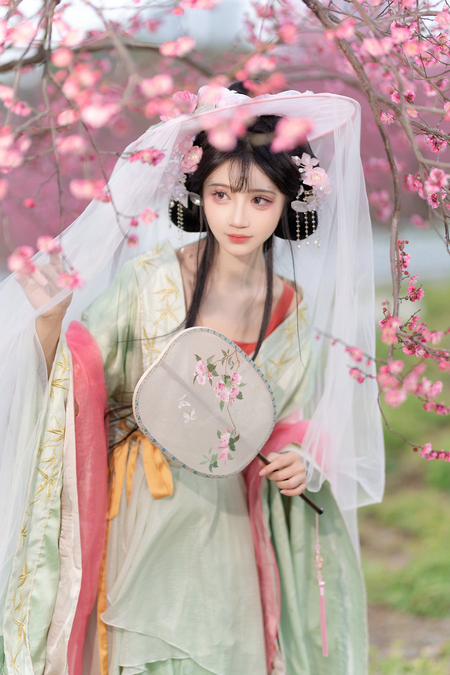 [YITUYU]艺图语 2025.07.08 梅间诗笺 绮罗生的小苏苏 [16P-183MB]