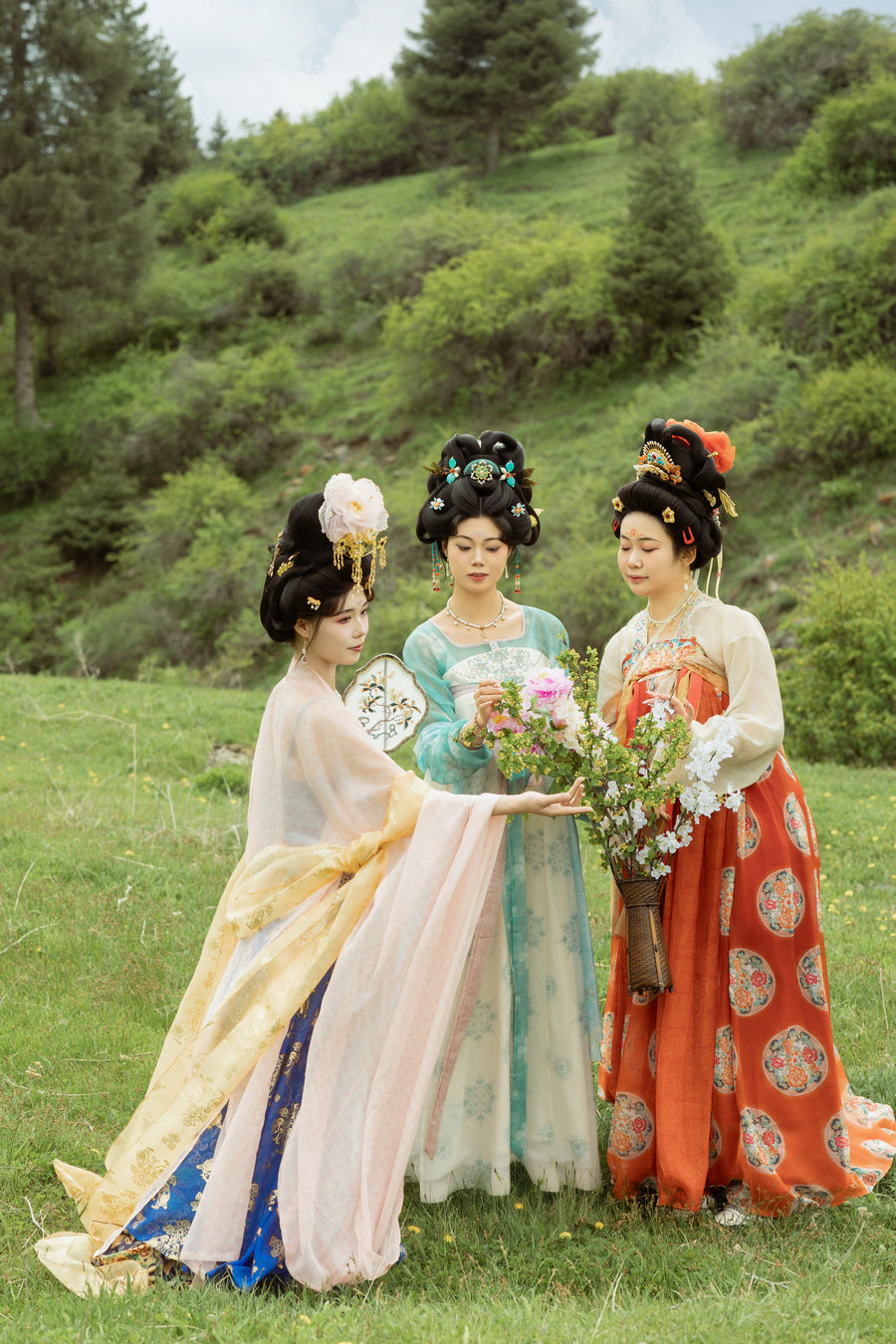 [YITUYU]艺图语 2025.07.10 端午山行 [70P-914MB]