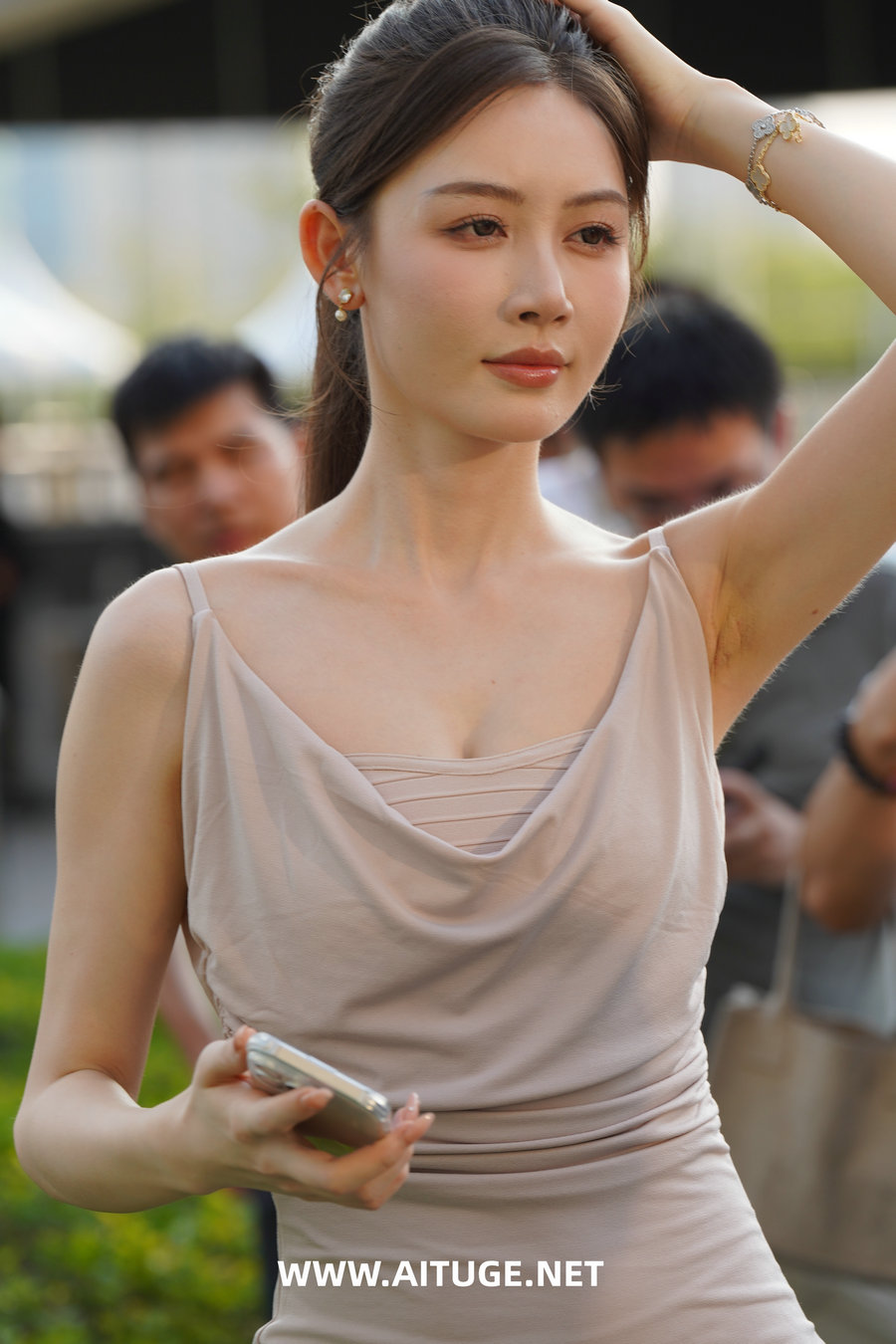 精选街拍视频 No.9703 阳光气质美女 [159P-2.55GB]