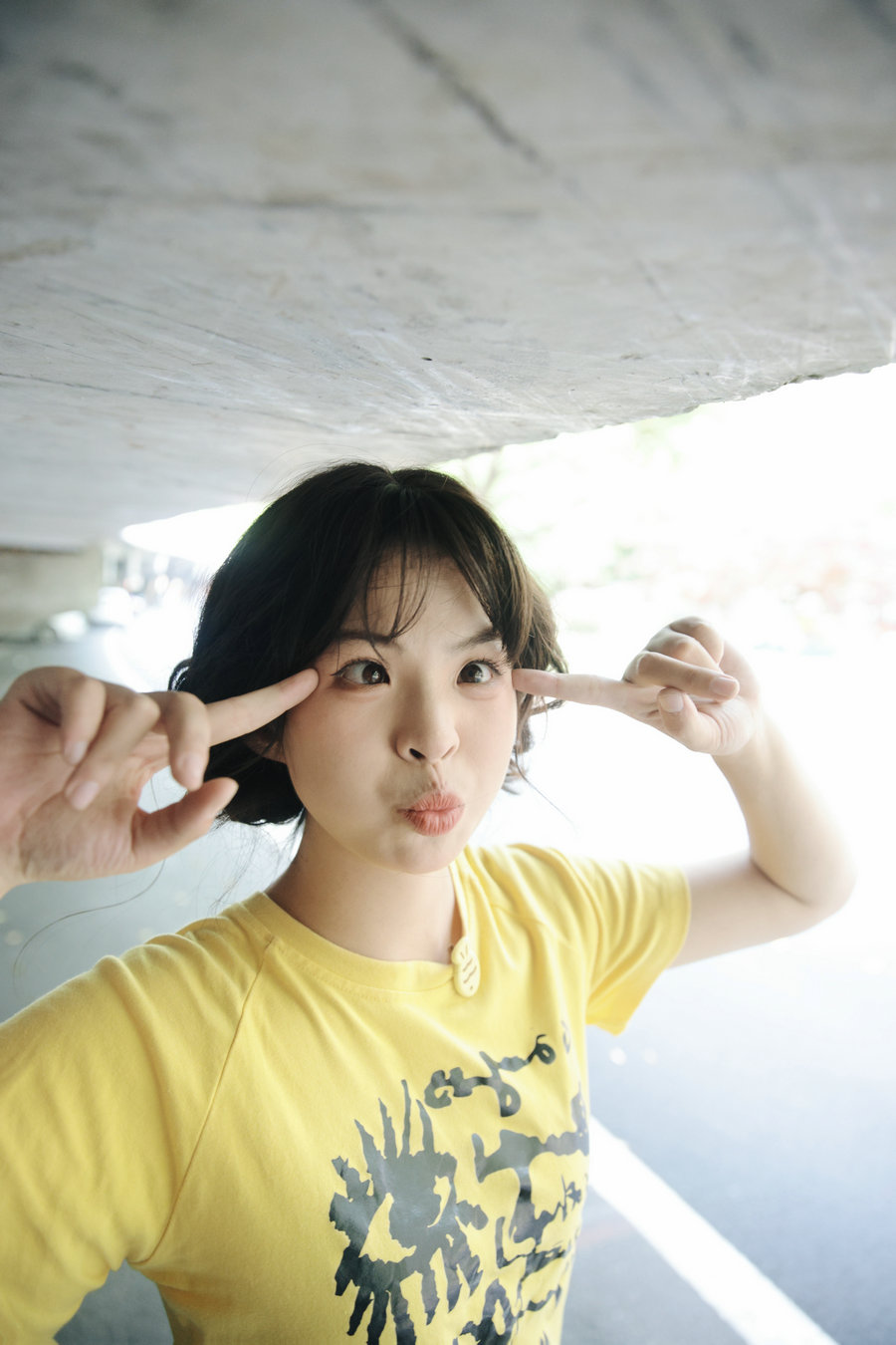 [YITUYU]艺图语 2025.07.11 日系胶片 街头生命力 小颖 [37P-508MB]