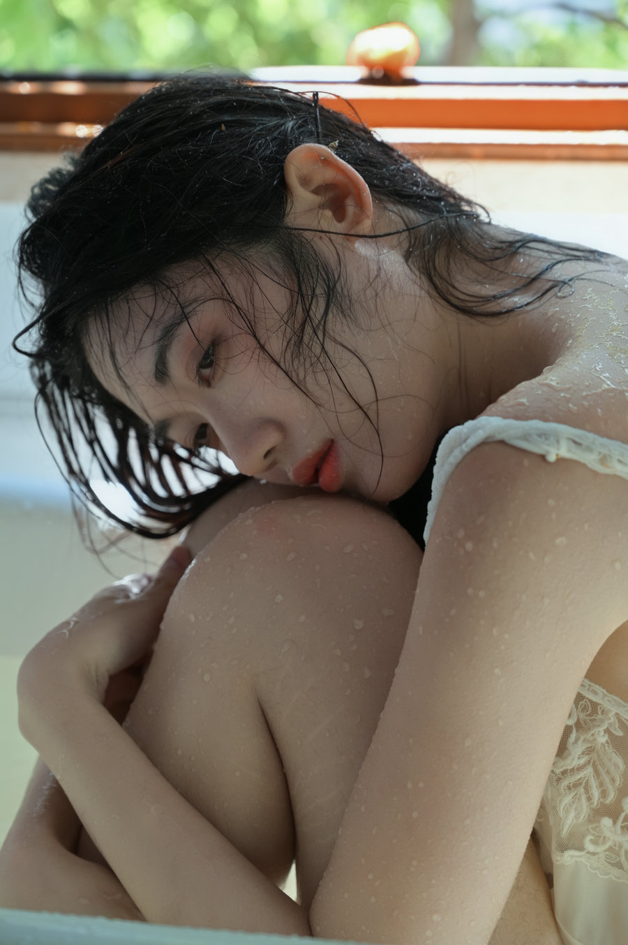 [YITUYU]艺图语 2025.07.11 浴缸 费里妮妮 [48P-475MB]