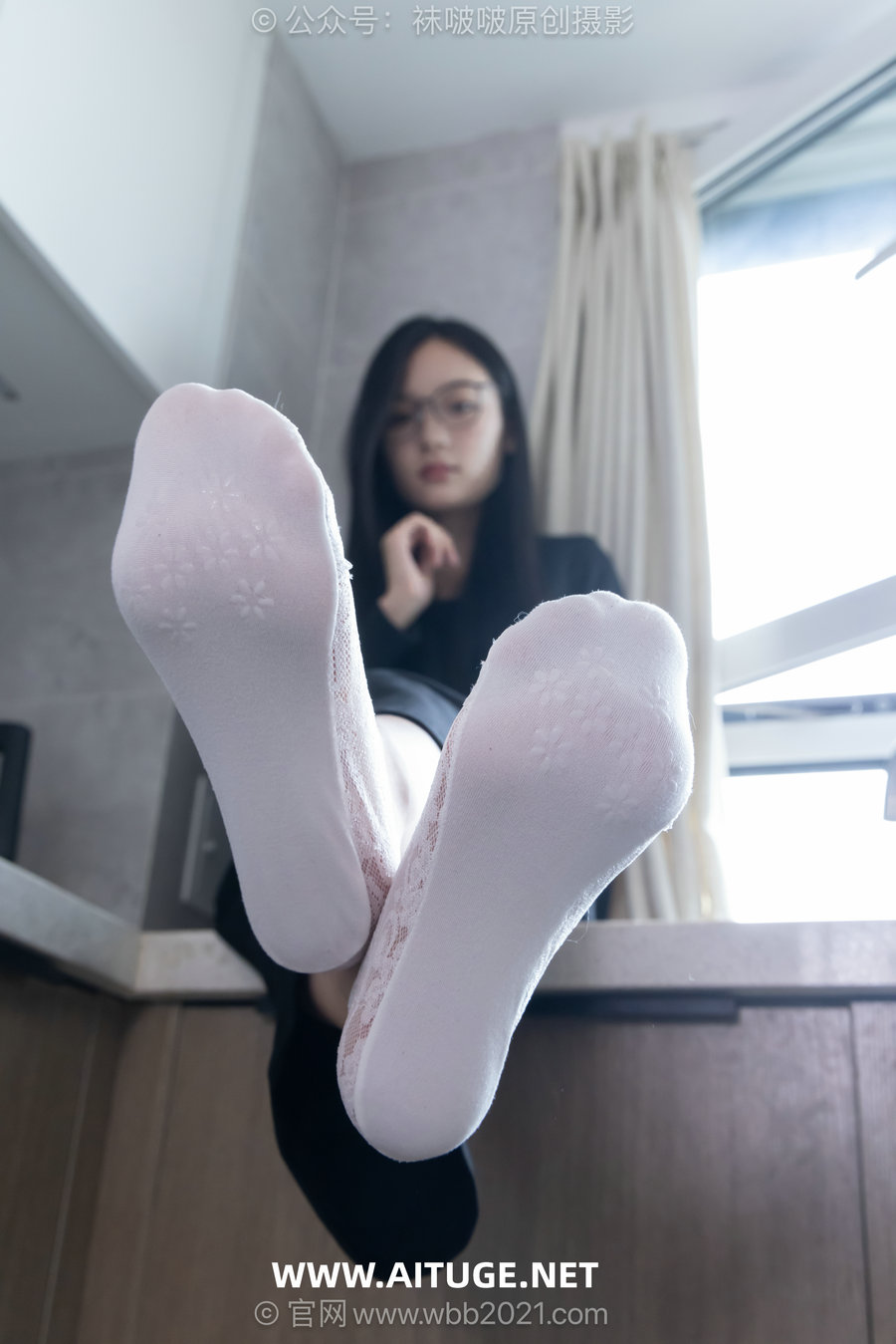 BoBoSocks袜啵啵 No.617 焦糖-高跟鞋、短肉丝、白船袜、裸足、ol制服 [220P1V-7.51GB] ...