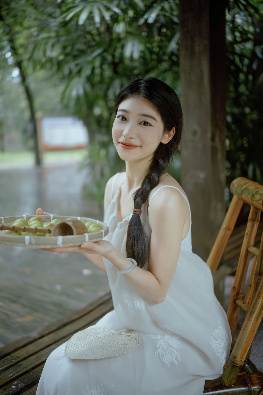 [YITUYU]艺图语 2025.07.17 雨落林间，少女的青李时光 小美 [41P-1.56GB]