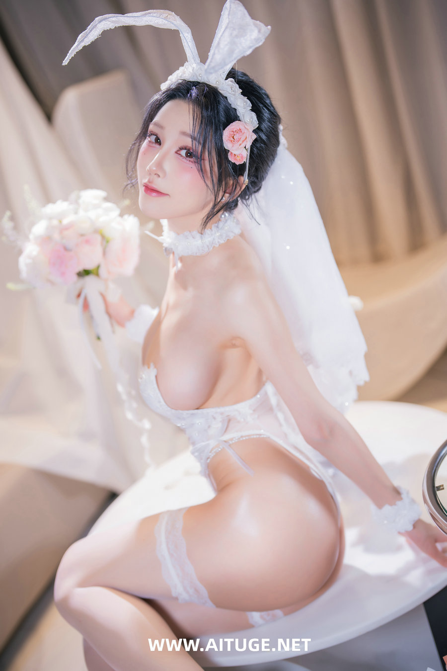 动漫博主水淼aqua - Aqua Birthday Bunny 生日婚纱兔女郎 [54P-74MB]