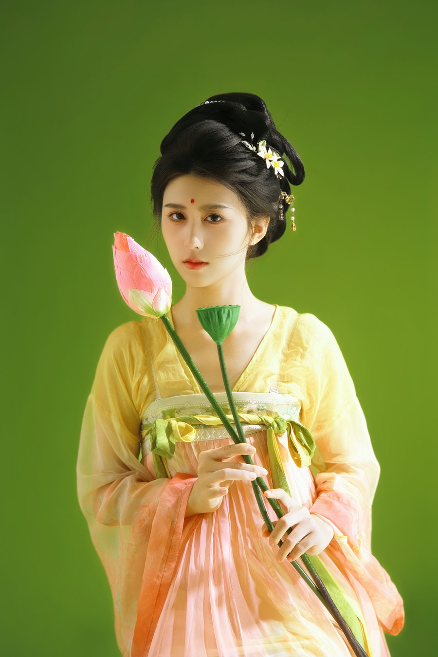 [YITUYU]艺图语 2025.07.18 绿色 小雨 [26P-248MB]