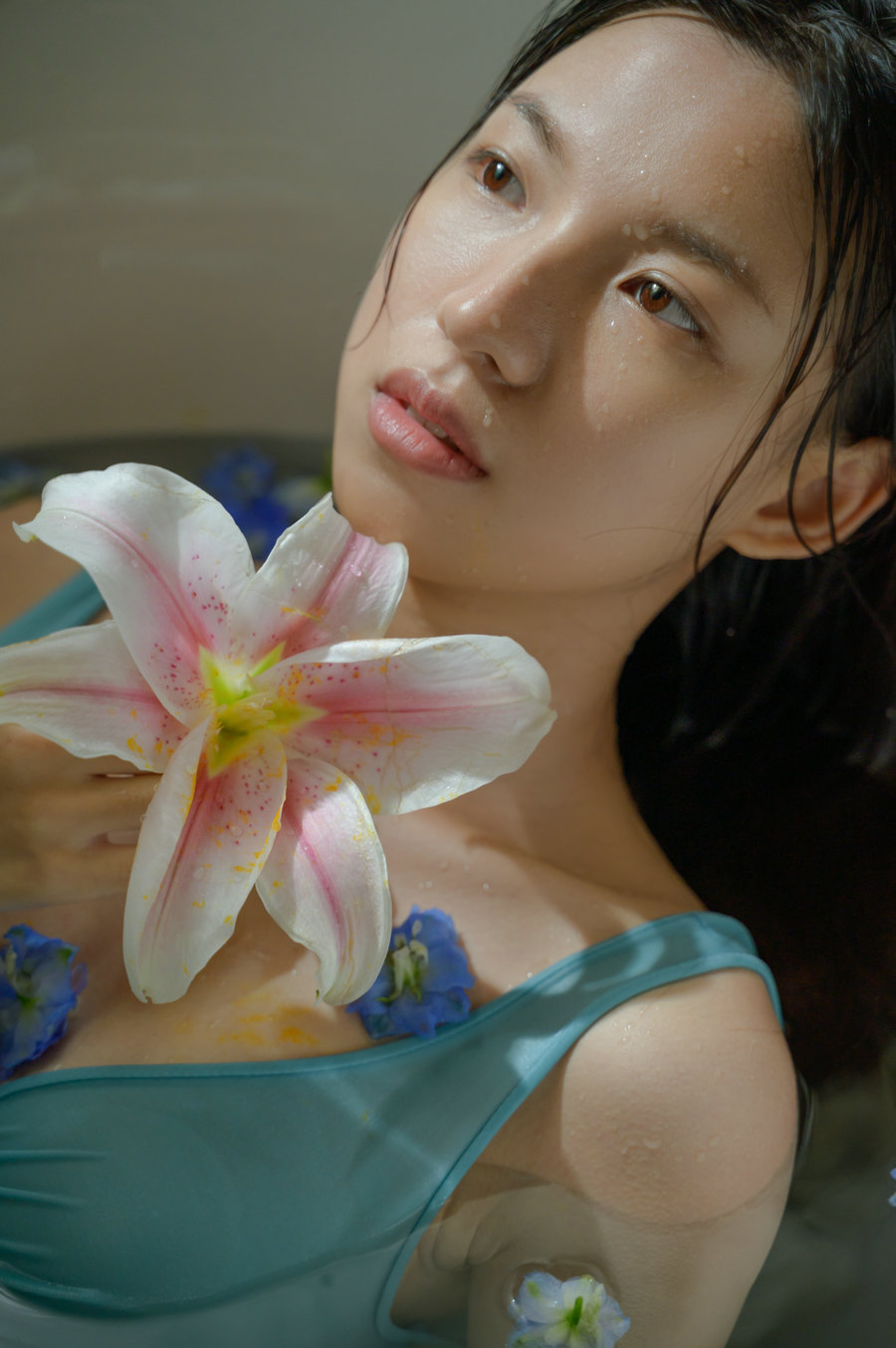 [YITUYU]艺图语 2025.07.20 夏天是一种感觉 潘潘 [24P-189MB]