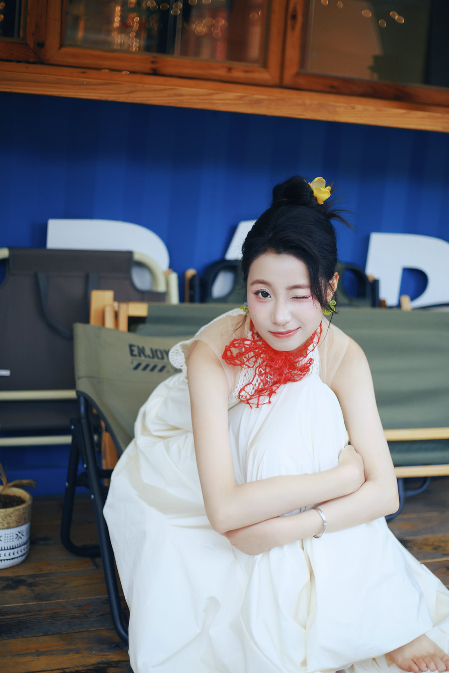 [YITUYU]艺图语 2025.07.22 下雨天的安静氛围 小u [46P-426MB]