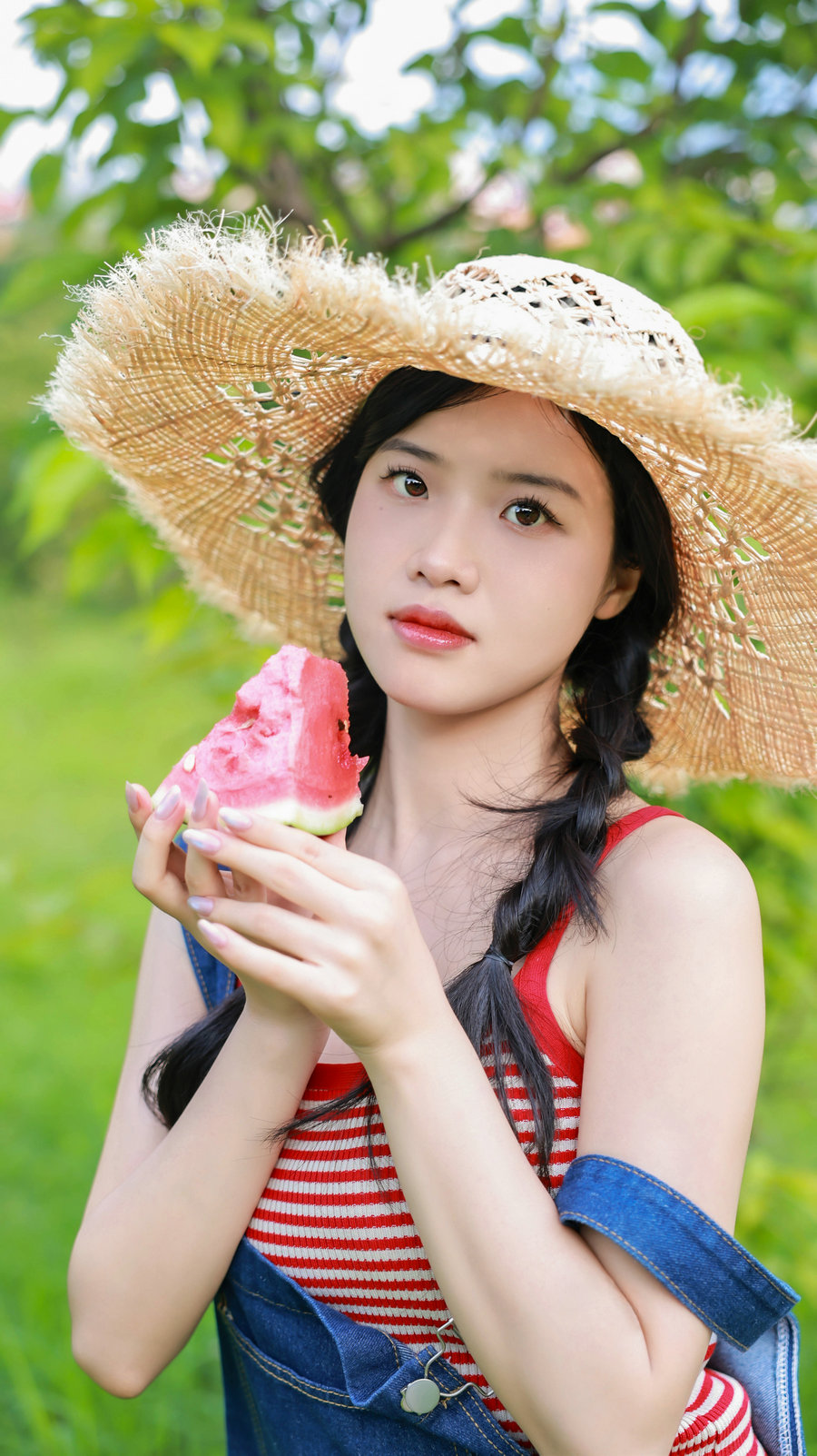 [YITUYU]艺图语 2025.07.23 这个夏天和西瓜一样甜 小苏西。[20P-120MB]