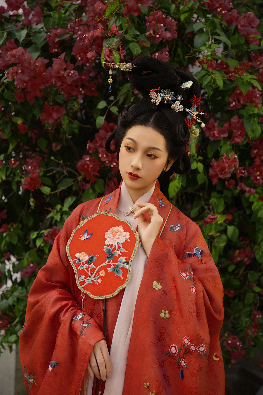 [YITUYU]艺图语 2025.07.25 逝水流年 李晓欣 [17P-356MB]