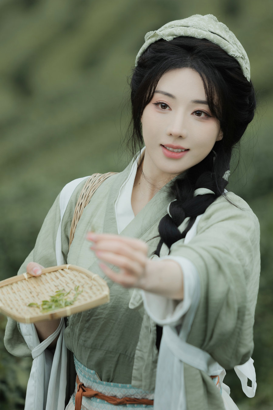 [YITUYU]艺图语 2025.07.26 采茶 是南渊不是洲 [81P-882MB]