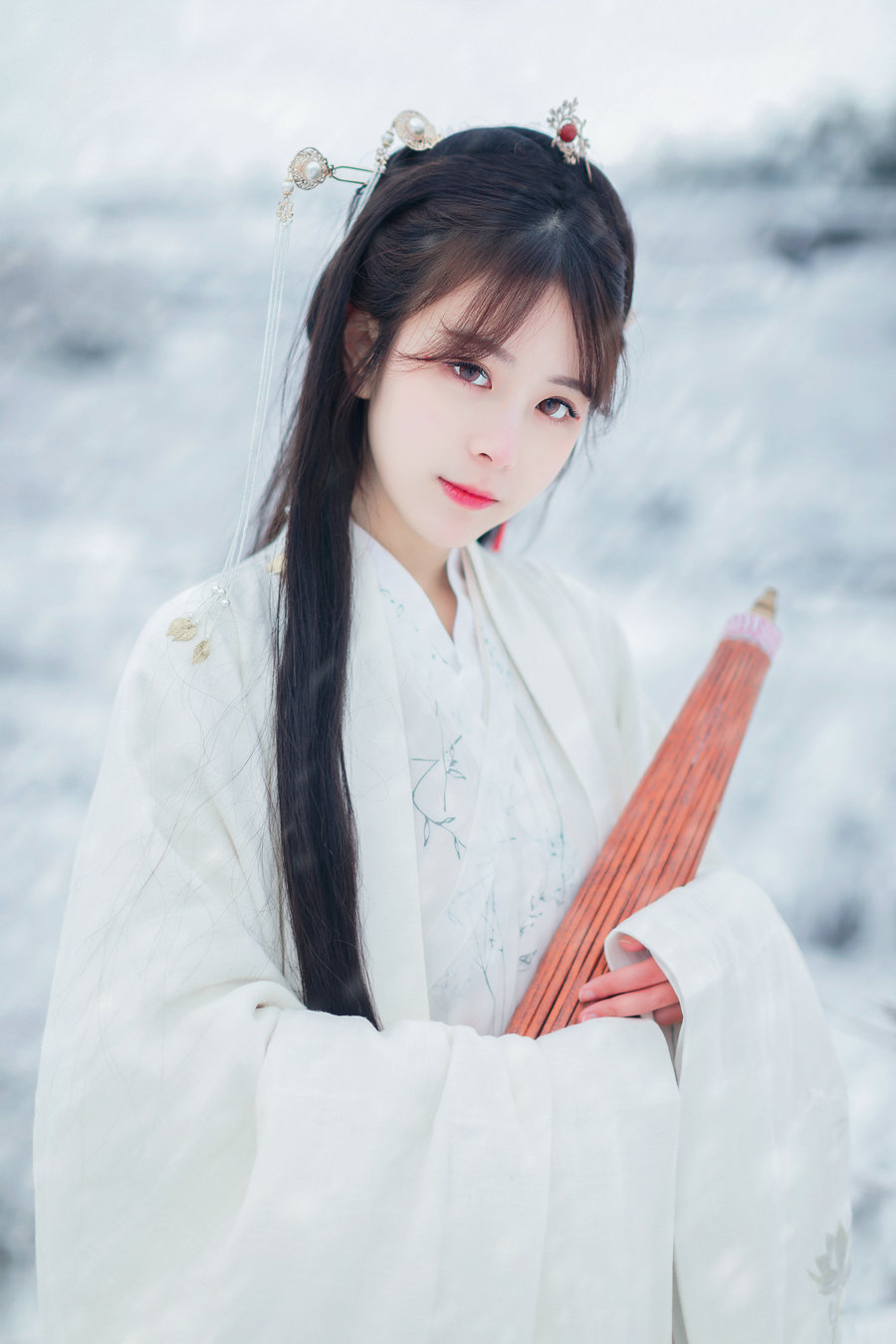 [YITUYU]艺图语 2025.07.26 眉间雪 公子不坏 [20P-331MB]