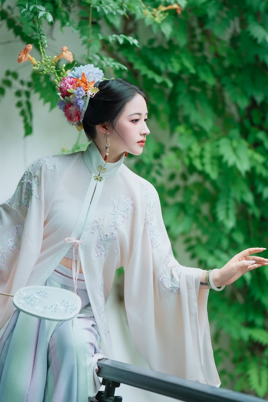 [YITUYU]艺图语 2025.07.28 园林古风 密密 [27P-569MB]