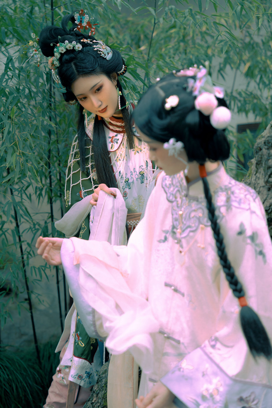 [YITUYU]艺图语 2025.07.31 花神之魇 桃迟 [23P-411MB]