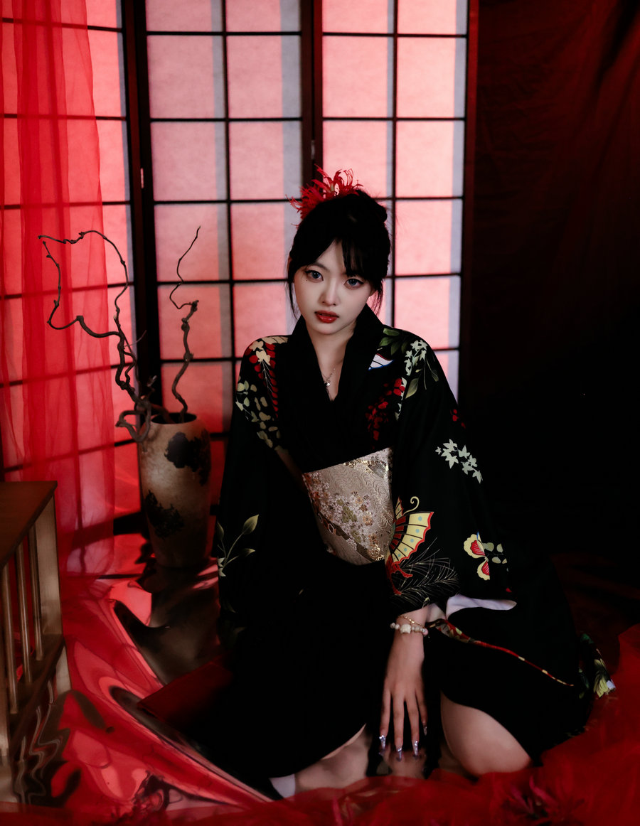 [YITUYU]艺图语 2025.07.31 血色和服 ## [25P-387MB]