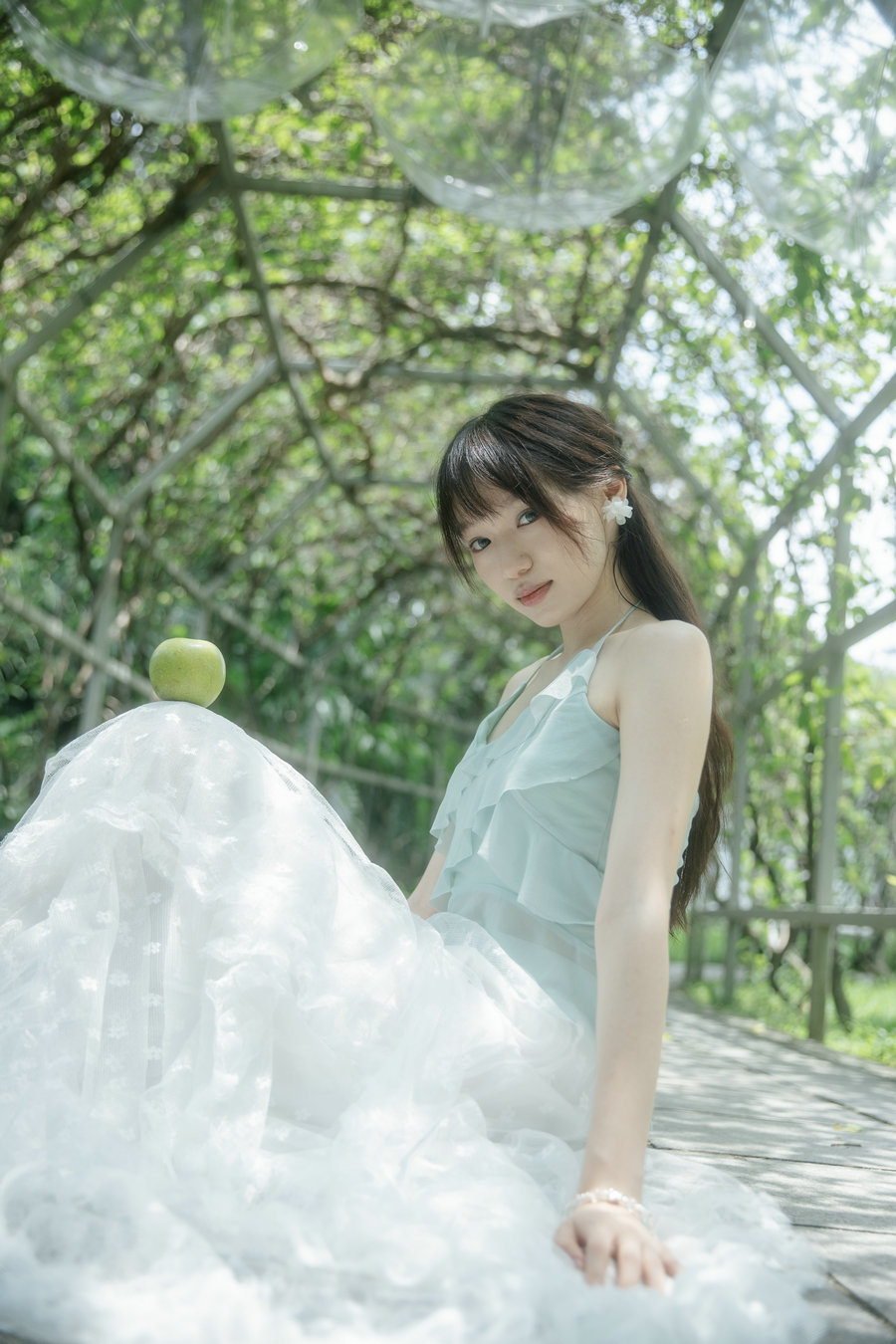 [YITUYU]艺图语 2025.08.03 薄荷绿的夏天 夏之芽菜 [16P-355MB]