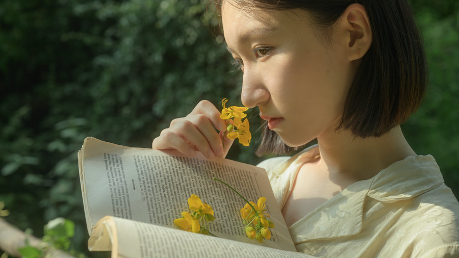 [YITUYU]艺图语 2025.08.04 盛夏 小玥 [18P-140MB]