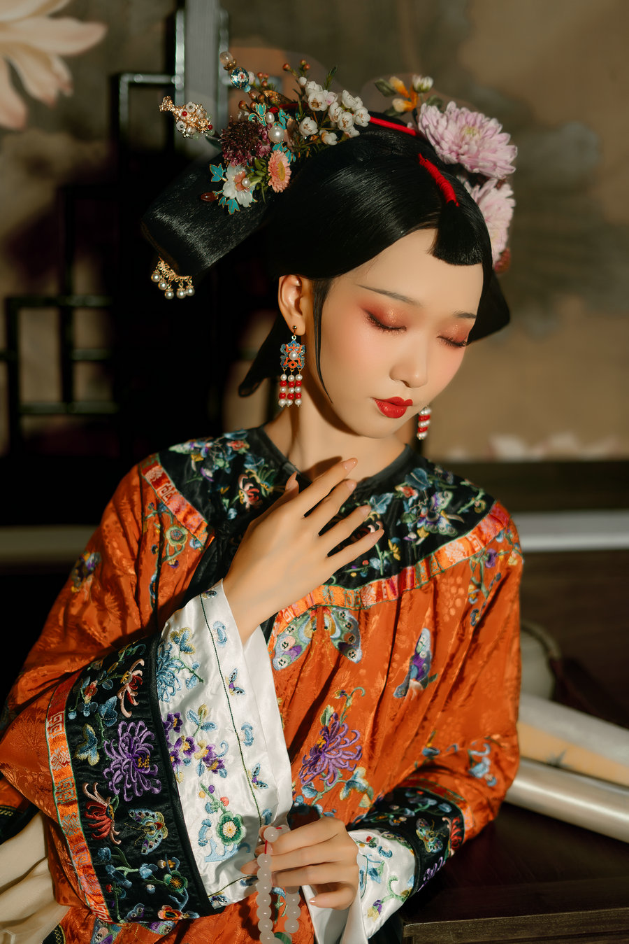 [YITUYU]艺图语 2025.08.06 红尘一梦 年年 [23P-427MB]