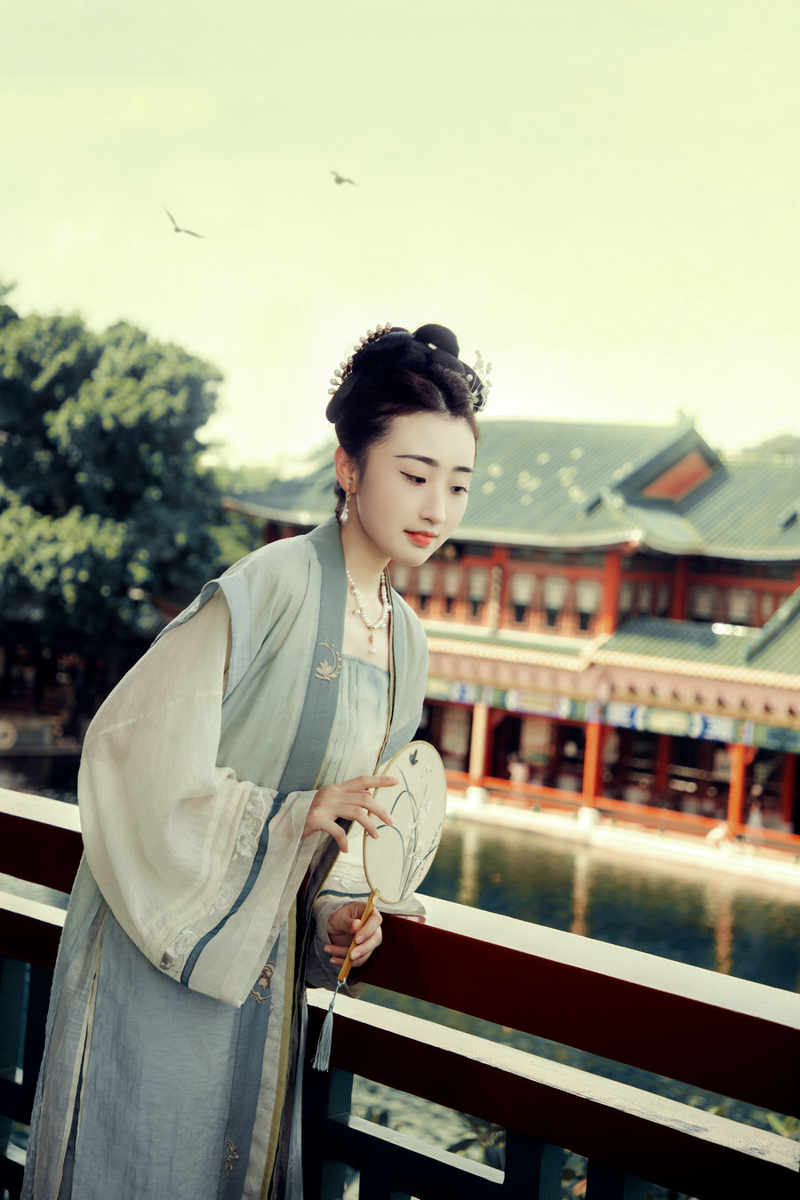 [YITUYU]艺图语 2025.08.07 天青色灯烟雨 寂月 [27P-335MB]