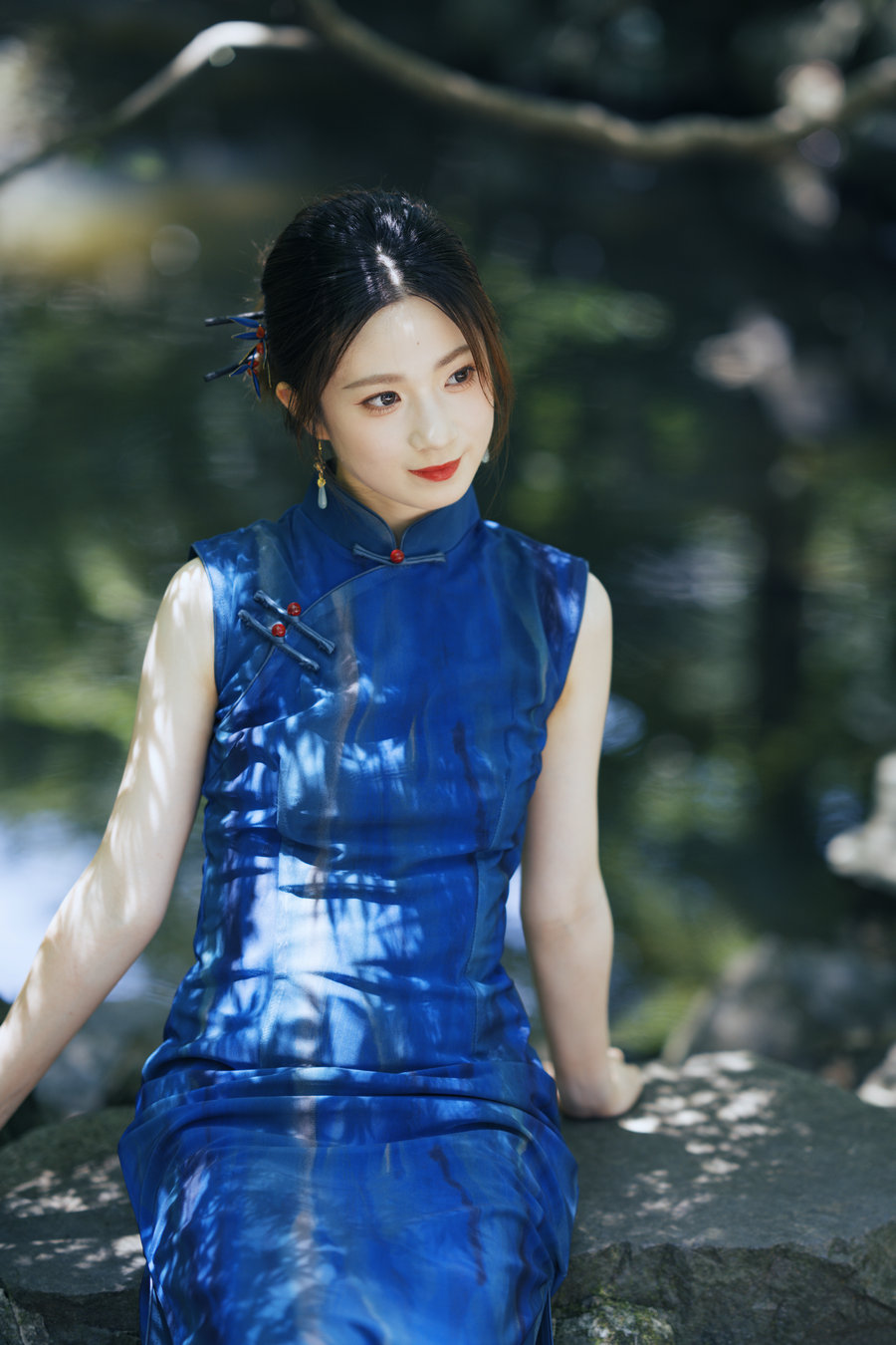 [YITUYU]艺图语 2025.08.09 蓝色旗袍 虎跑的夏 丽丽 [53P-782MB]