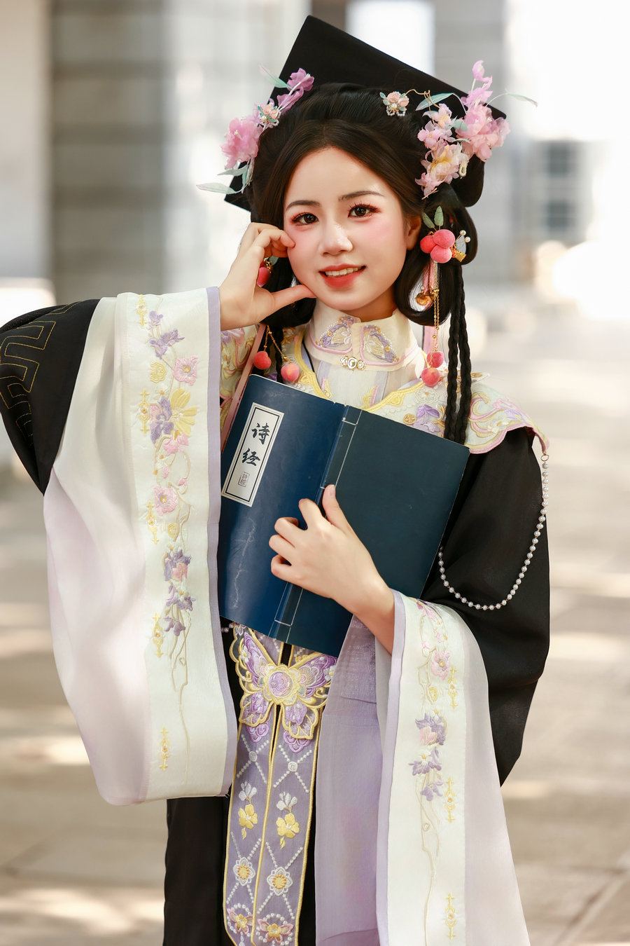 [YITUYU]艺图语 2025.08.11 告别校园 小杜同学 [25P392MB]