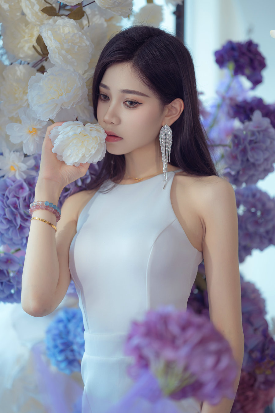 [YITUYU]艺图语 2025.08.12 紫色浪漫 璐璐 [13P-80MB]