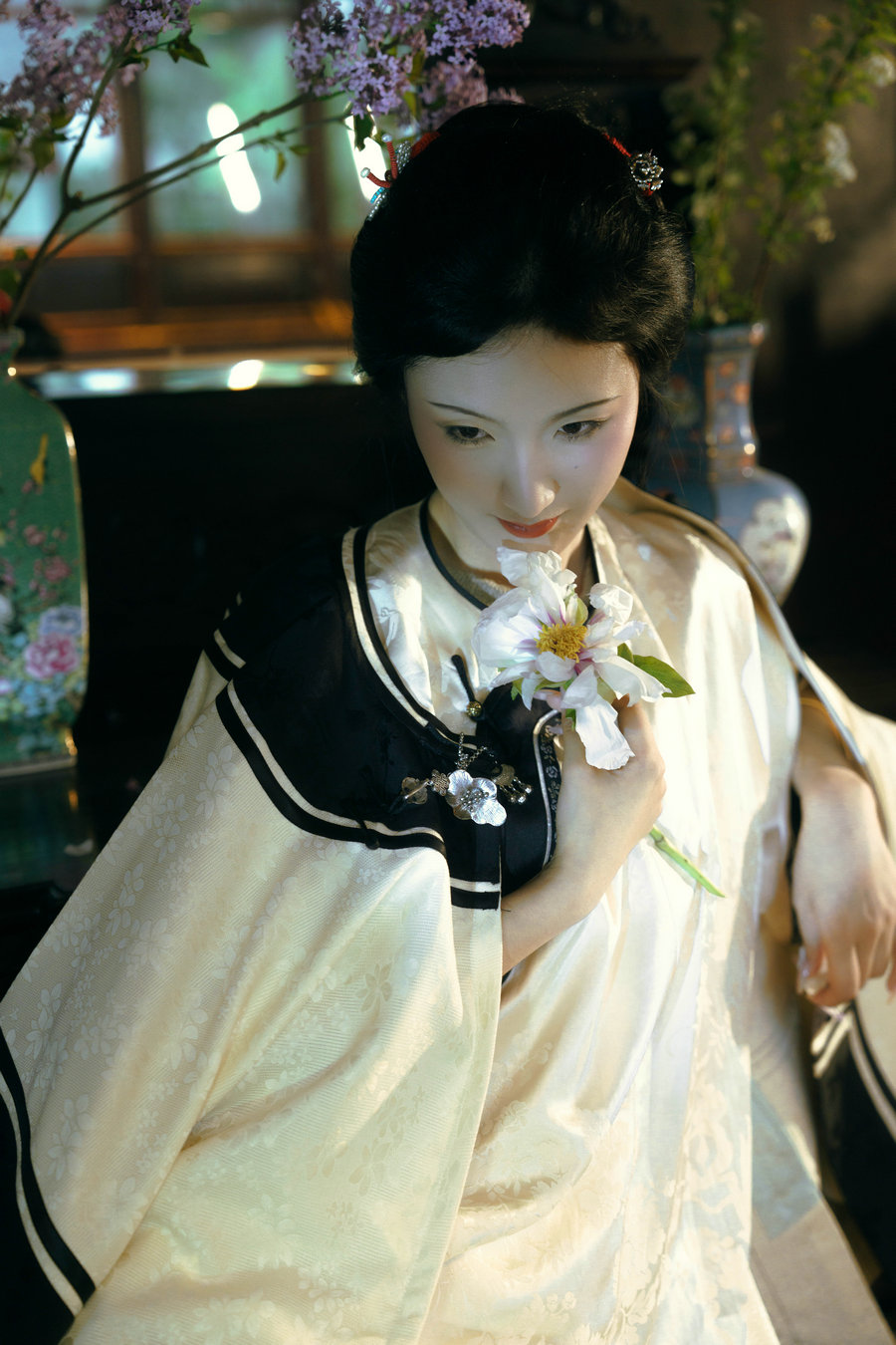 [YITUYU]艺图语 2025.08.14 枯寂人生 荷里寒 [28P-756MB]