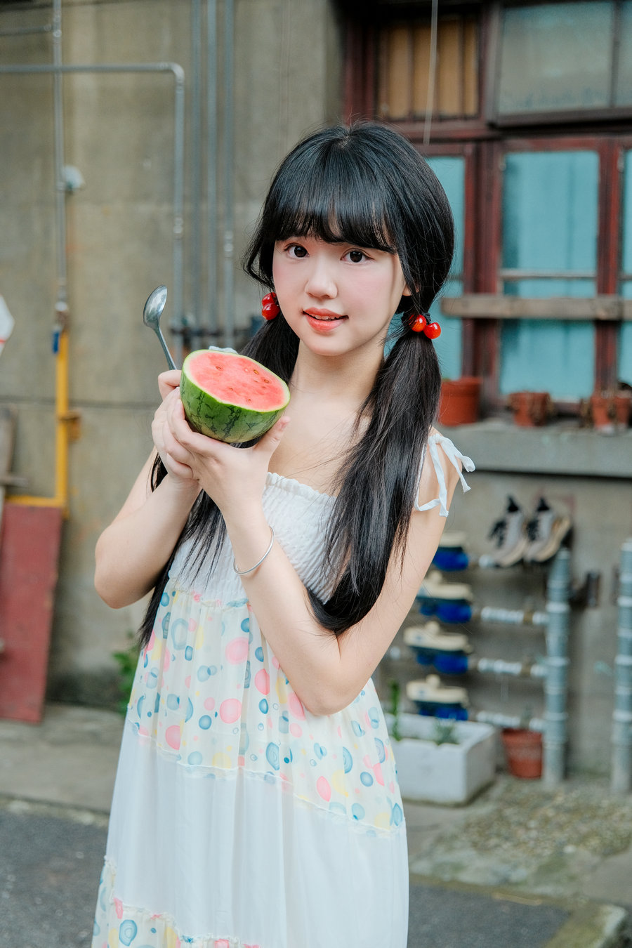 [YITUYU]艺图语 2025.08.14 日系老小区拍照 小梨花儿 [31P-597MB]