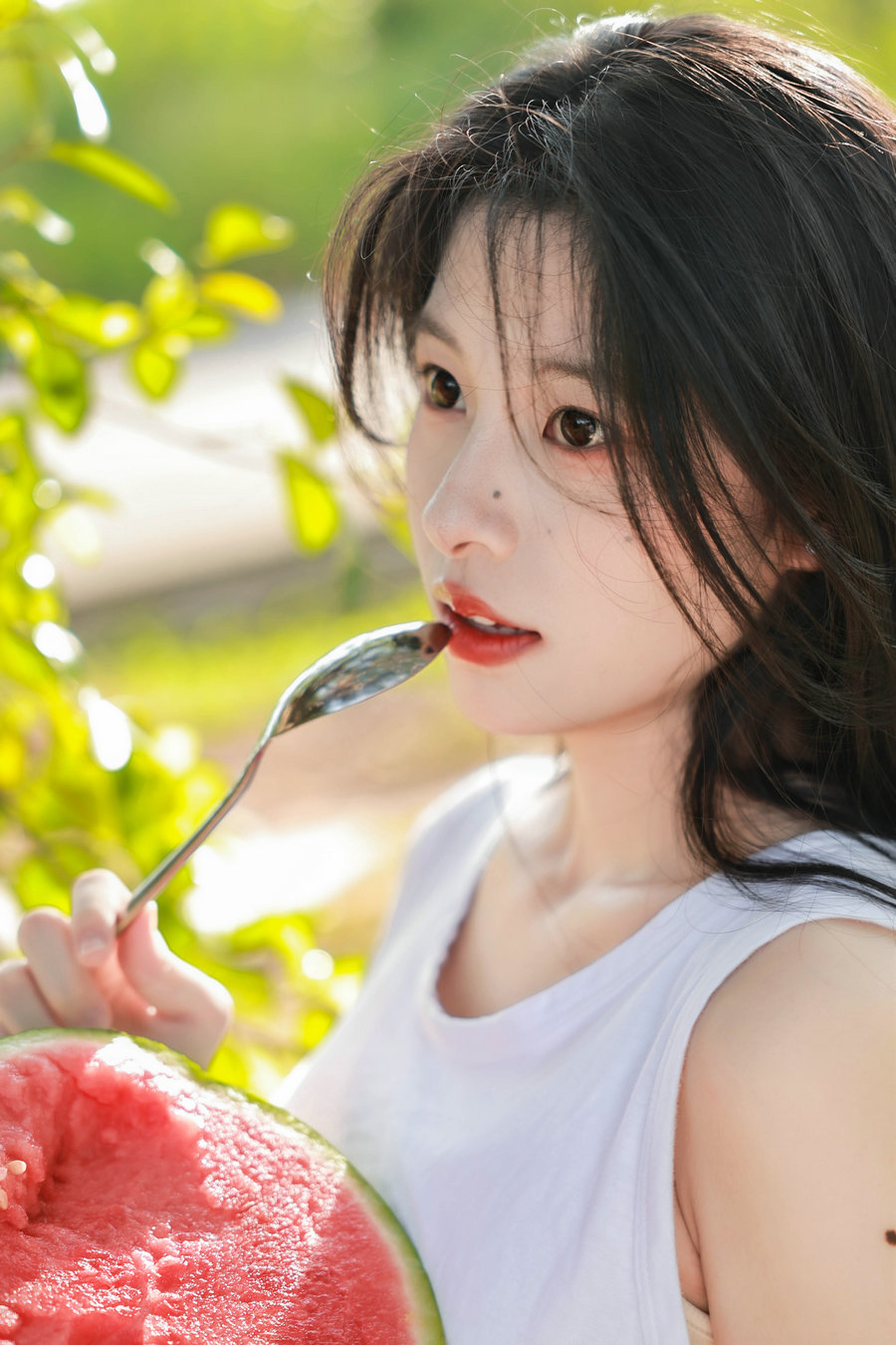 [YITUYU]艺图语 2025.08.14 西瓜味的夏天 湉懒懒 [42P-219MB]