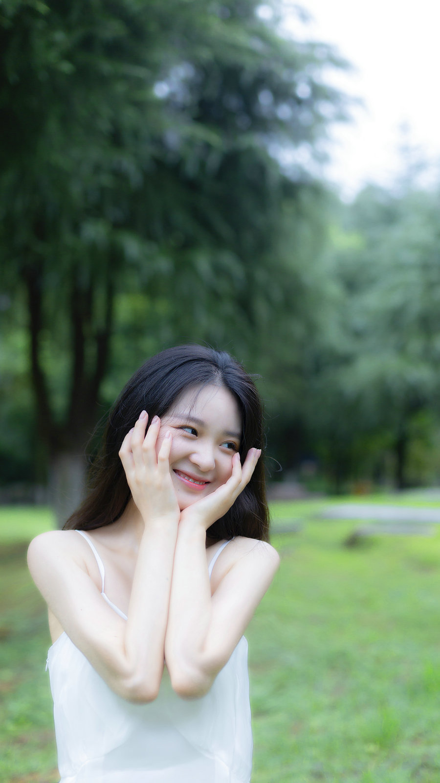 [YITUYU]艺图语 2025.08.15 画 7012 [15P-60MB]