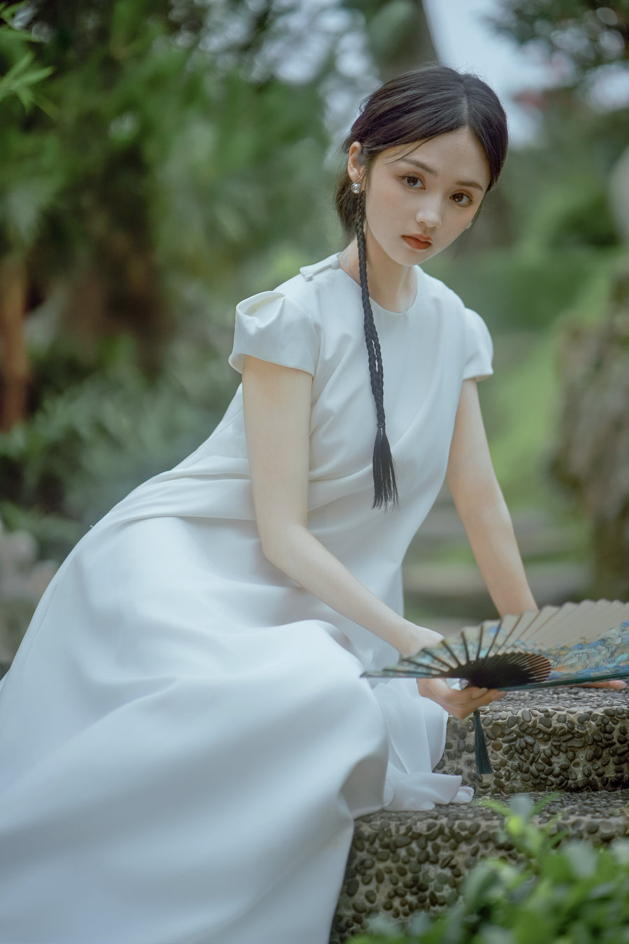 [YITUYU]艺图语 2025.08.16 白裙映园，锦鲤伴仙踪 雨文 [32P-1.24GB]