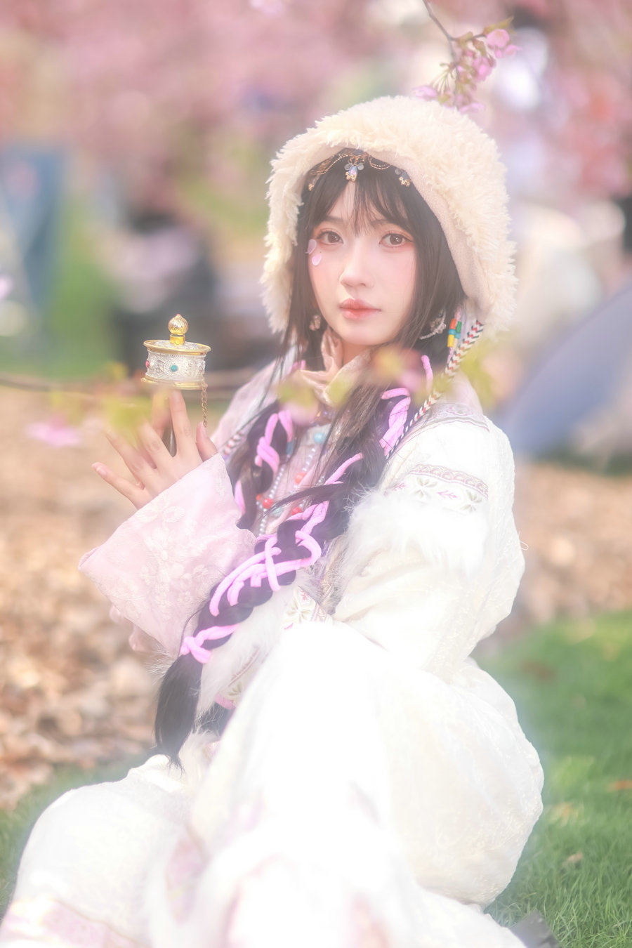 [YITUYU]艺图语 2025.08.17 藏族少女の樱海 敢小姐 [26P-268MB]