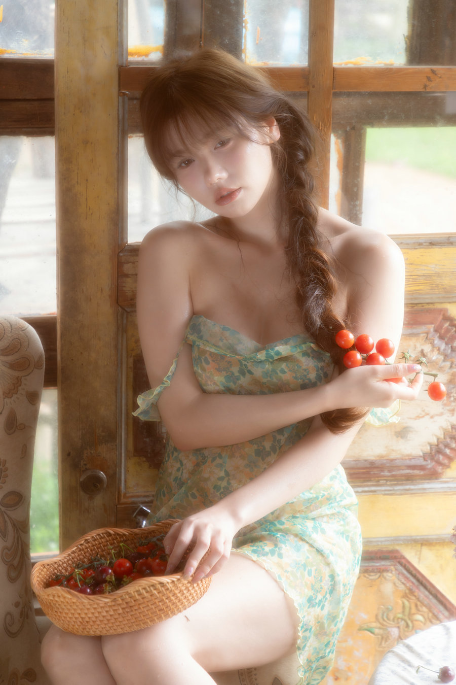 [YITUYU]艺图语 2025.08.17 夏日，氛围和少女 林木婷子 [32P-355MB]