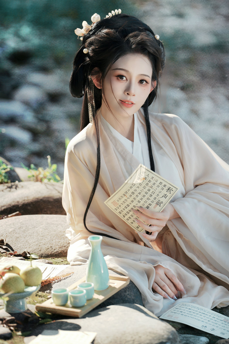 [YITUYU]艺图语 2025.08.18 魏晋风人像拍摄 洛宁-唐 [18P-166MB]