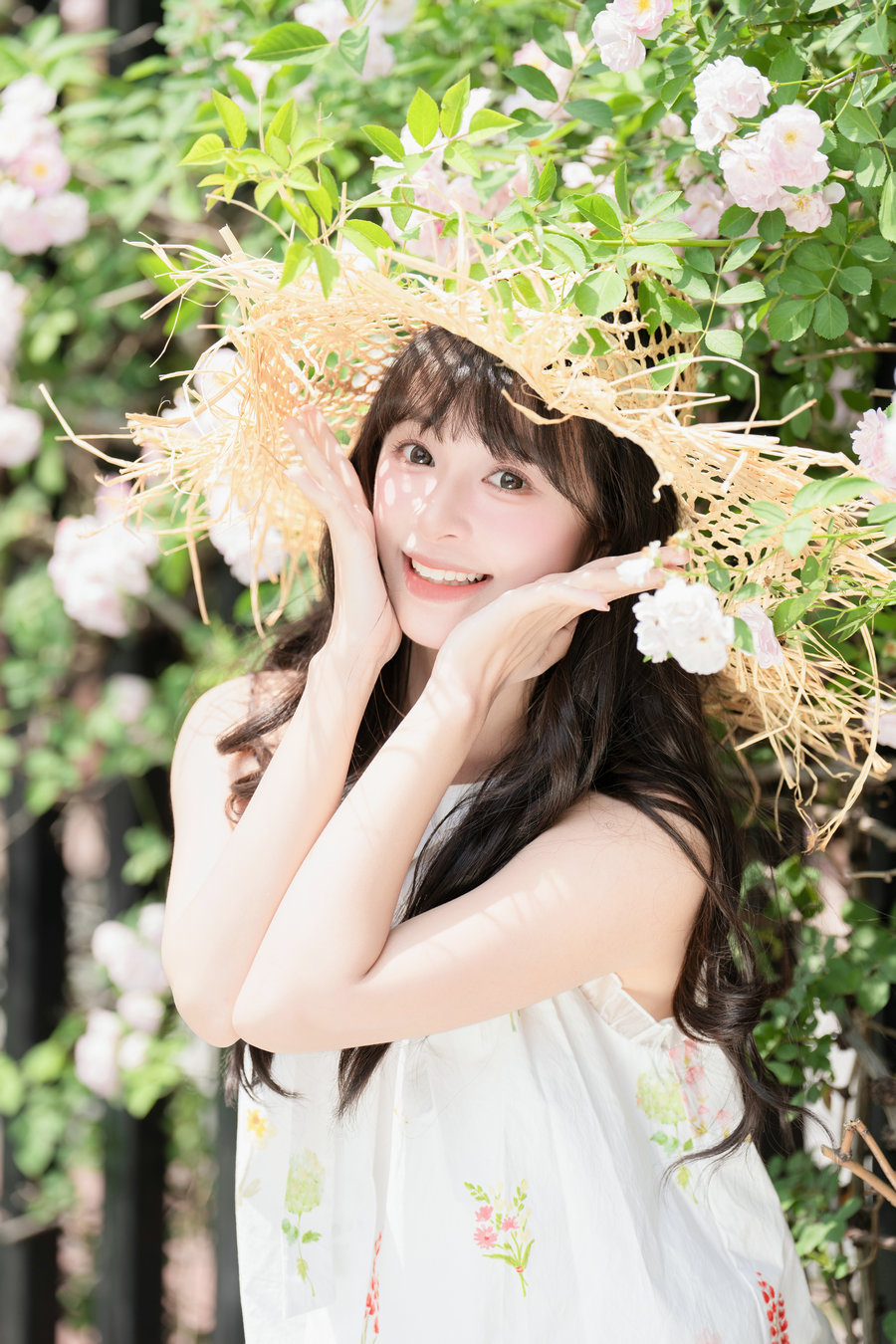 [YITUYU]艺图语 2025.08.20 蔷薇花开 夏芋小年 [35P-955MB]