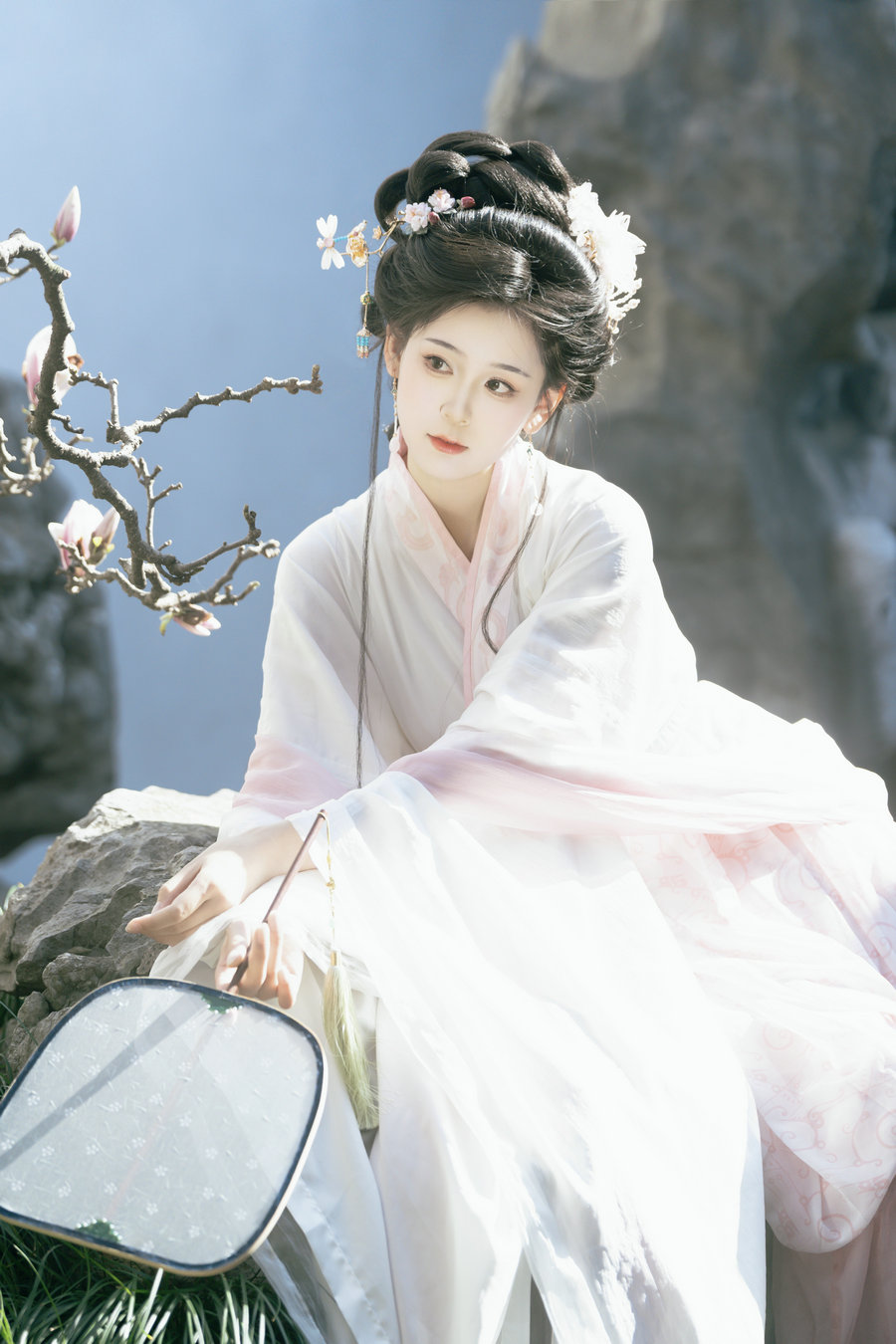 [YITUYU]艺图语 2025.08.23 二乔玉兰 甜心芽芽 [15P-308MB]